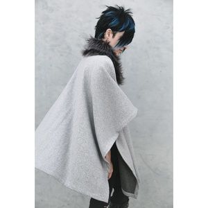 Forever 21 Premium Wool Blend Faux Fur Cape Women’s S/M | Gothic Fantasy Goth